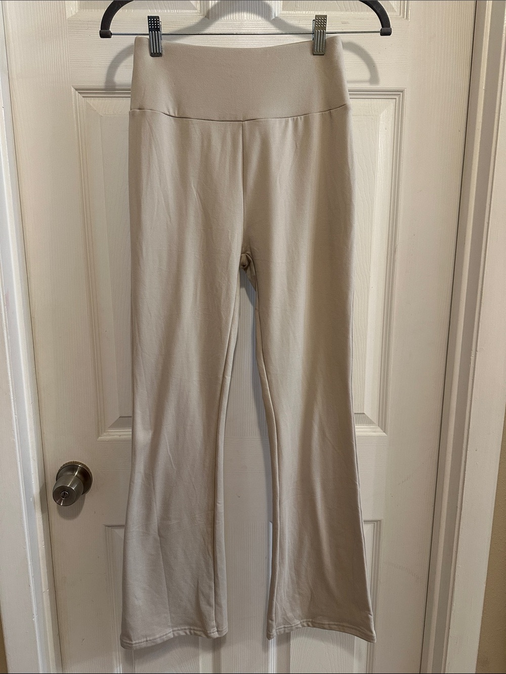 Olive Avenue Neutral Beige Legging Pants